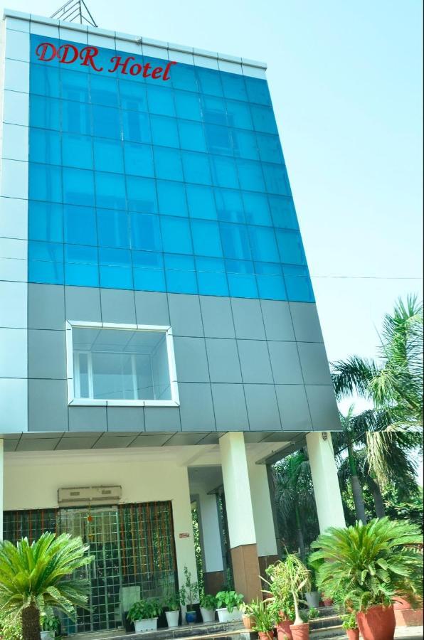 Ddr Hotel Residency Гургаон Экстерьер фото